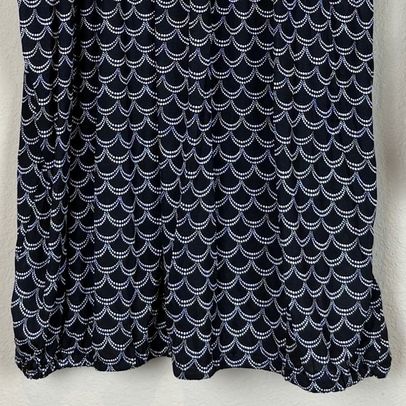 Michael Michael Kors Black with White Scalloped Print 3/4 Sleeves Blouse; Size M - Picture 3 of 10